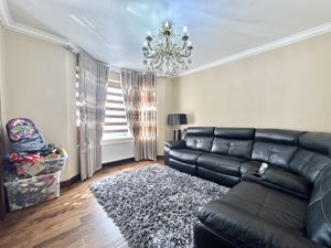 Lounge- click for photo gallery